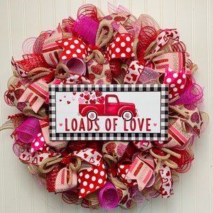 Valentine’s Day wreath for front door, Valentine’s Day wreath hearts, Valentine’s Day decor wreath for Valentine’s Day, burlap wreath