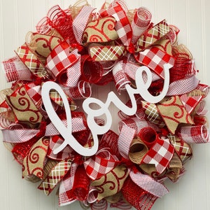 Valentine’s Day wreath, valentine wreath, wreath for Valentine’s Day, heart wreath, Valentine’s Day wreath for front door, Valentine’s decor