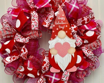 Valentines day wreath for front door, wreath for Valentine’s Day, gnome wreath, valentines decorations, valentine wreath, valentines wreath