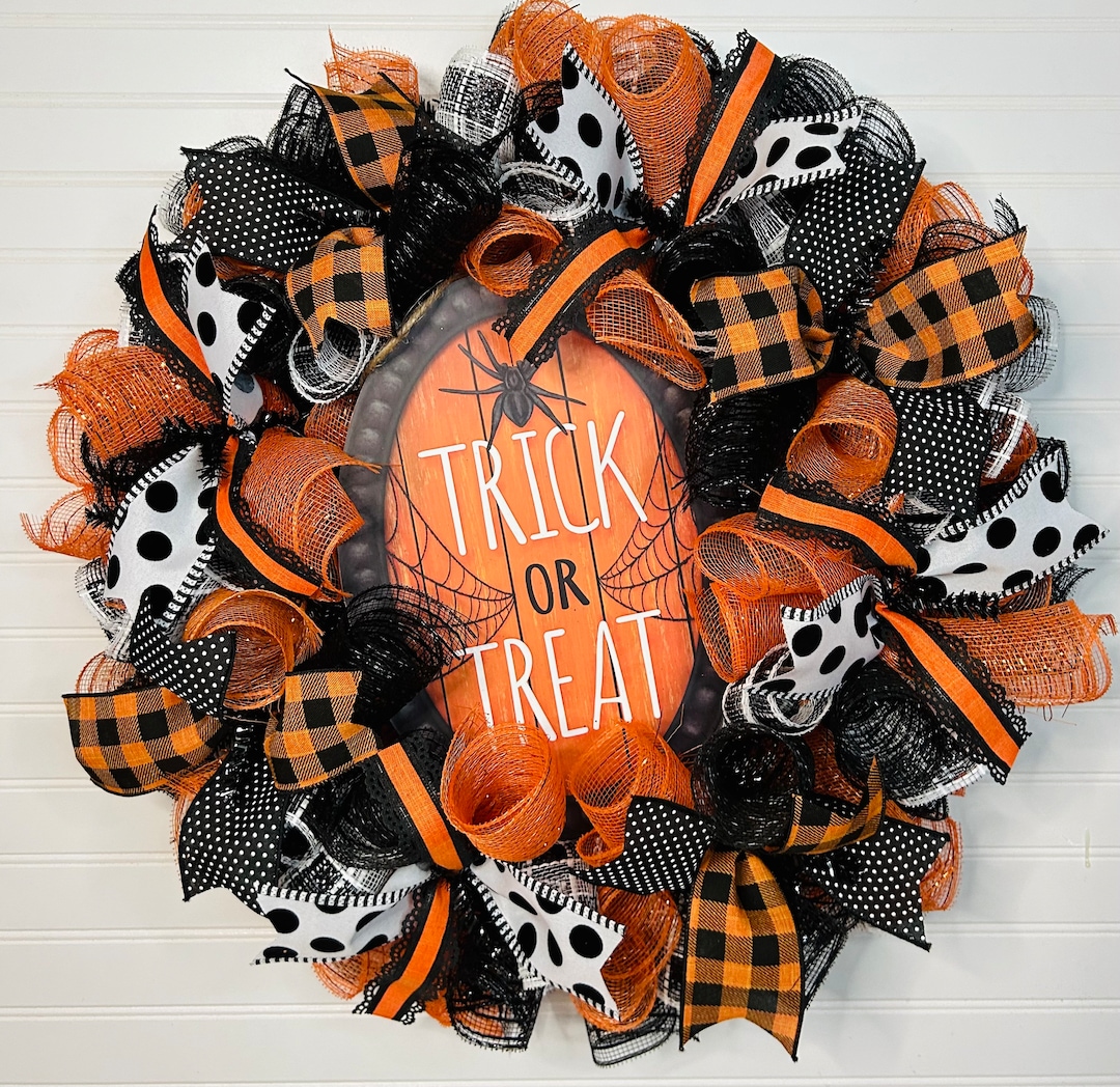 Halloween Mesh Front Door Wreath - Orange and Black Wreath for ...