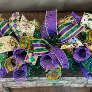 mardi gras garland for mantle