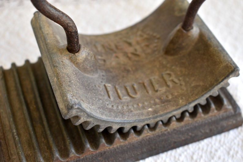 Antique Geneva Hand Fluter Iron With Pleated Base and Handle Etsy