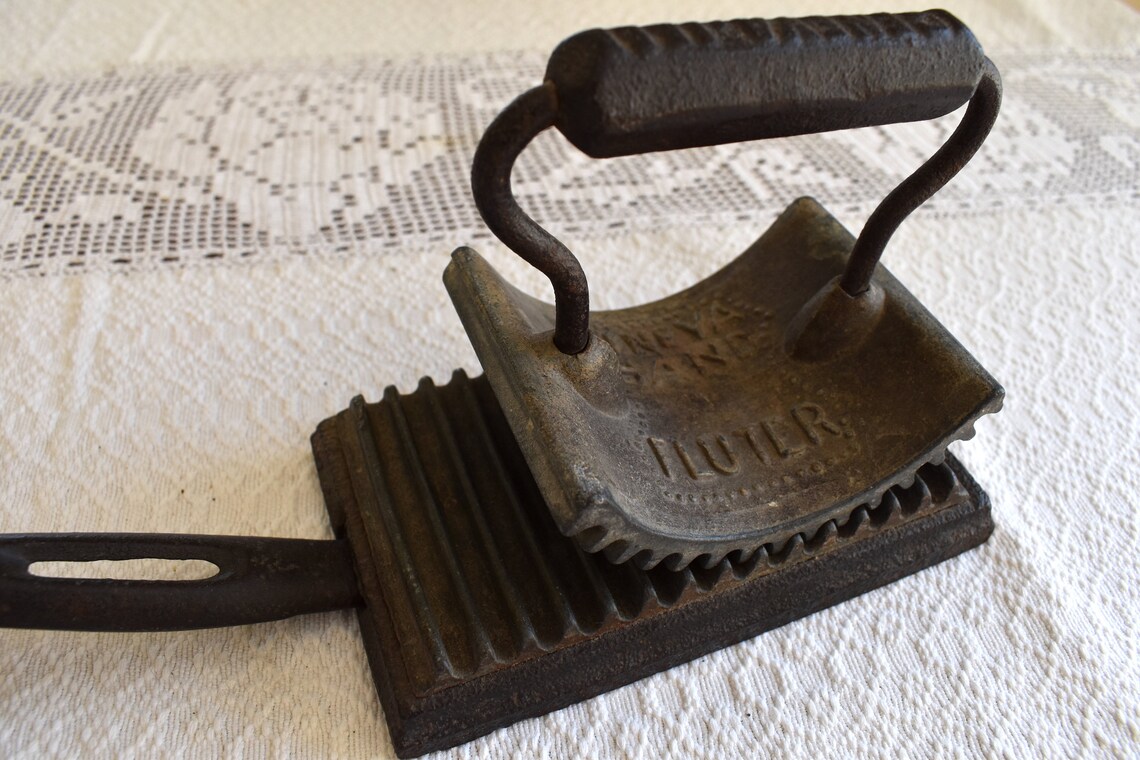 Antique Geneva Hand Fluter Iron With Pleated Base and Handle Etsy