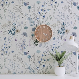 Aerie Floral Wallpaper. Peel + Stick and Traditional Wallpaper Options. Modern Wallpaper. 25 Inch Repeat