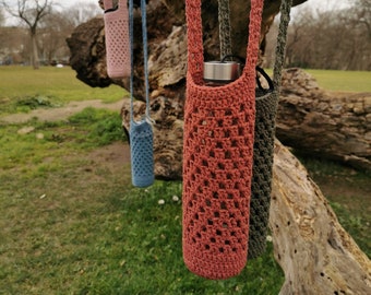 Handmade Crochet Water Bottle Bag, Bikepacking, Water Bottle Carrier, Croosbody Bag, Crochet Wine Bottle Holder, Gifts for Her, Trekking Bag