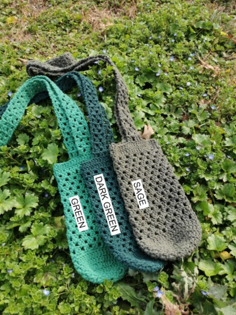 Crochet Water Bottle Holder, Cell Phone Holder, Water Bottle Carrier, Crossbody Bag, Water Bottle Bag, Gifts for Her, pink crochet bag, water bottle sling,