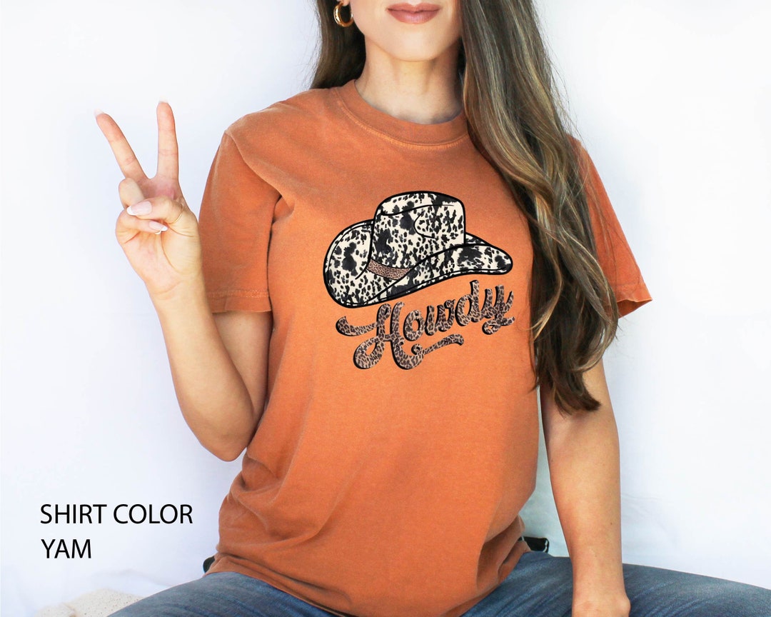 HOWDY Cowboy Boots Graphic Tee