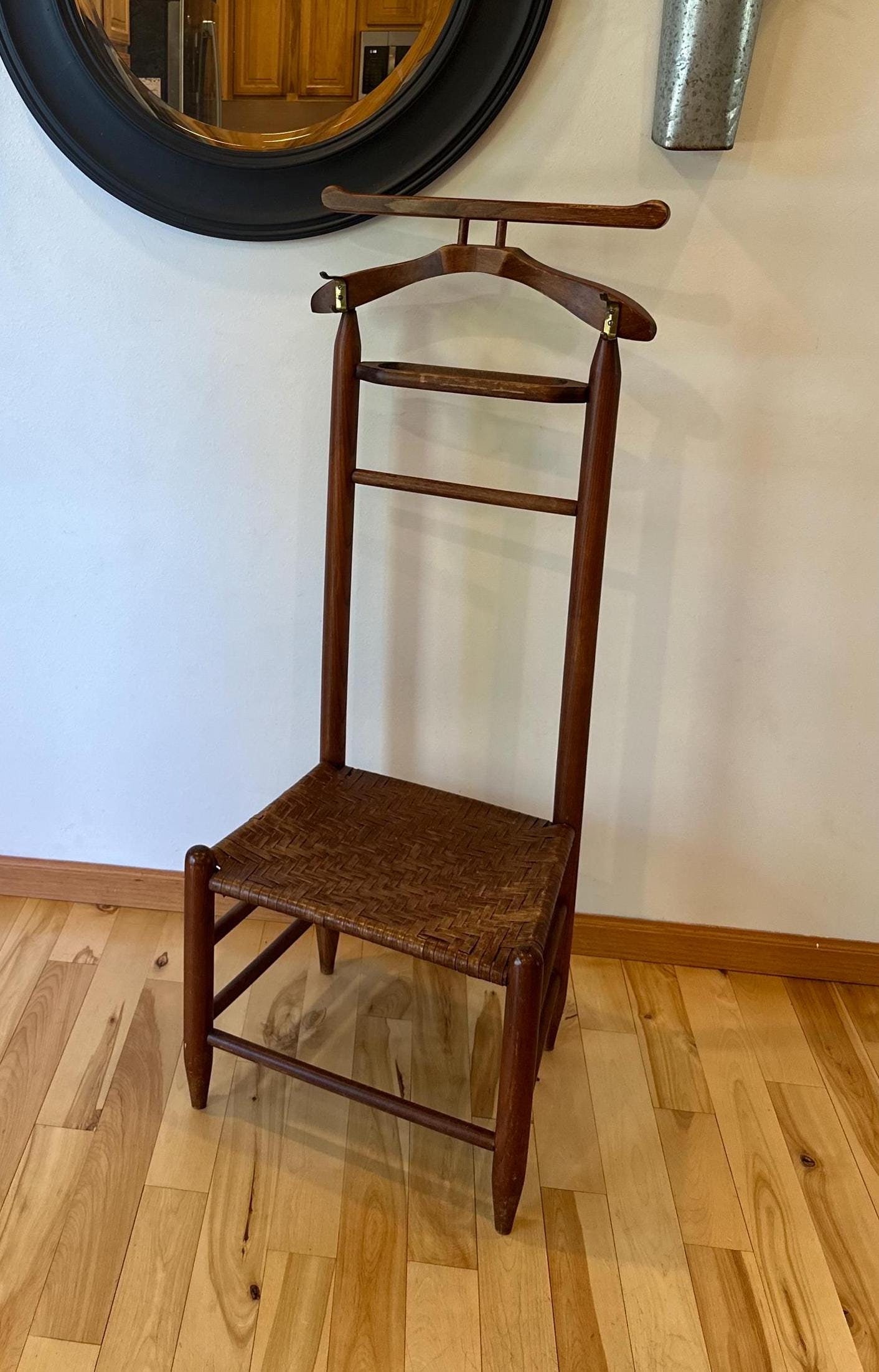 VTG MCM Butler Valet Gentlemen's Suit Chair Wooden Woven Cane Seat