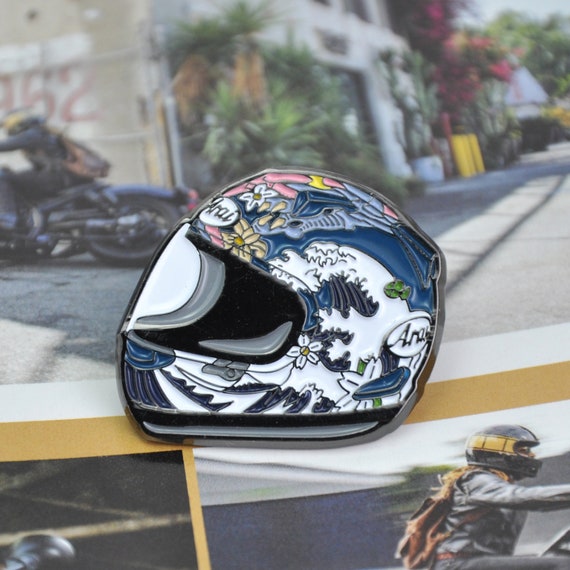 arai helmet japanese wave Quantum-X - - Size 2XL FCS cheek pad The contoured shape combined with multiple layers of varying foam densities supported by a foam spring cradles the face like nothing that has ever come before Arai RX-7X Oriental Dragon Helmet
