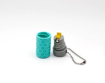 Magnetic Hearing Aid Battery Keychain: Custom Color Carrier for Size 10 Batteries