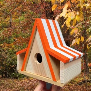 Casita para pájaros más pequeña hecha a mano de WhataBird