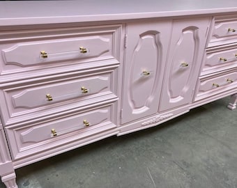 SOLD!! Soft Pink Dresser| Console| Credenza| Nursery Furniture| Girls Room | Hardware| Customizable - Etsy Israel SOLD!! Soft Pink Dresser| Console| Credenza| Nursery Furniture| Girls Room | Hardware| Customizable - Etsy Israel