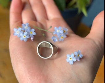 Moon Circle - Signet Ring