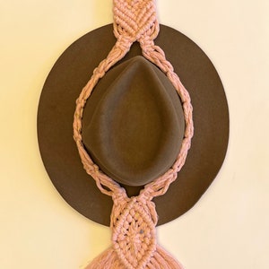 Macrame Hat Hanger with Heart Detailing, Single Hat Holder, Boho Double Hat Hanger, Hat Wall Decor