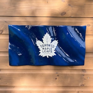 Gewellte Toronto Maple Leafs Flagge (Vollholz)