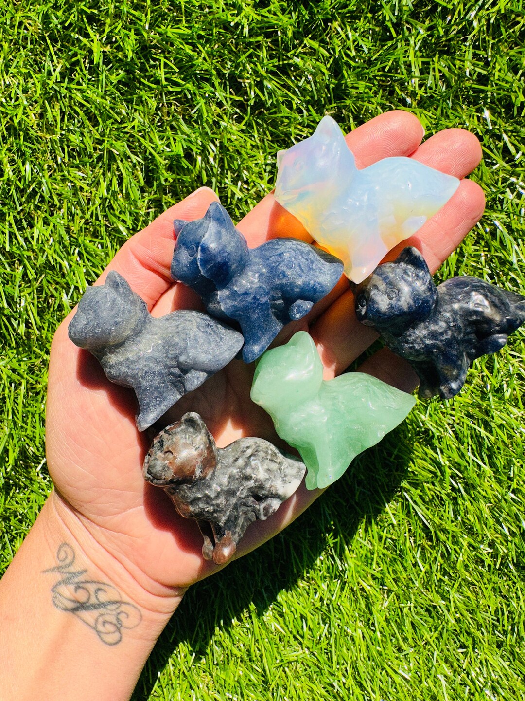 30mm Mystery Crystal Cat Carvings, Crystal Cat Confetti, Mystery Small