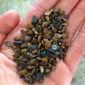 Tiger Eye Crystal Chips, Wholesale Small Crystal Chips