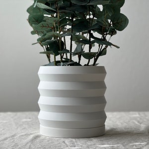 Lightweight Planter Pot | White | 4",6" and 8" sizes