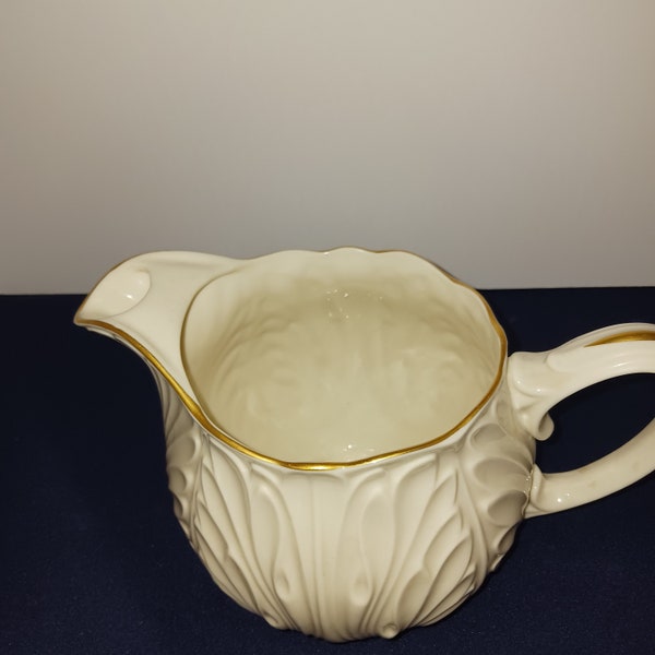 Lenox Cottage 48 oz.  Pitcher, Like New, No Damage, Cottage Core, Vintage, Farmhouse, Cabbage Design, Country Style, Cream Color, Gold Rim