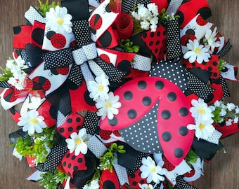 Ladybug Wreath| Spring Sumner Wreath| Polka Dot| Door Wreath| Front Door Wreath| Farmhouse Wreath| Gift| Front Porch Decor| Door Hanger