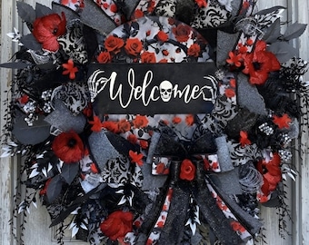 Halloween Welcome Wreath, Black and Red Rose Wreath, Skull Welcome Door Hanger, Elegant Gothic Decor, Spooky Front Door Wreath