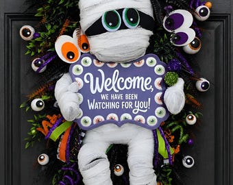 Welcome Halloween Mummy Swag Wreath With Eyeballs, Spooky Mummy Wreath, Halloween Door Swag, Halloween Mummy Decor, Whimsical Mummy Wreath