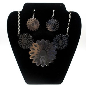 Suede Faux Leather Sun Flowers Necklace and Earrings Set