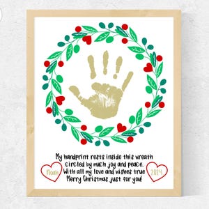 Poema de arte com impressão de mão de guirlanda de Natal, artesanato com impressão de mão de guirlanda de Natal para crianças pequenas, bebês, crianças em idade pré-escolar, UTIN, cartão de Natal com impressão de mão de guirlanda