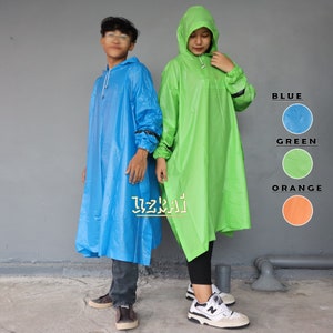 Raincoat sleeve poncho with hood attached high quality PVC material hooded rainsuit Lengan Color Rain Poncho For Adults Men And Women