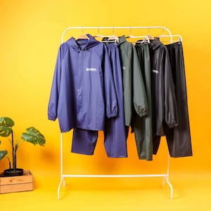 Los impermeables, chaquetas y pantalones de OSEAL para hombre y mujer tienen conexiones de sellado completo a prueba de fugas.