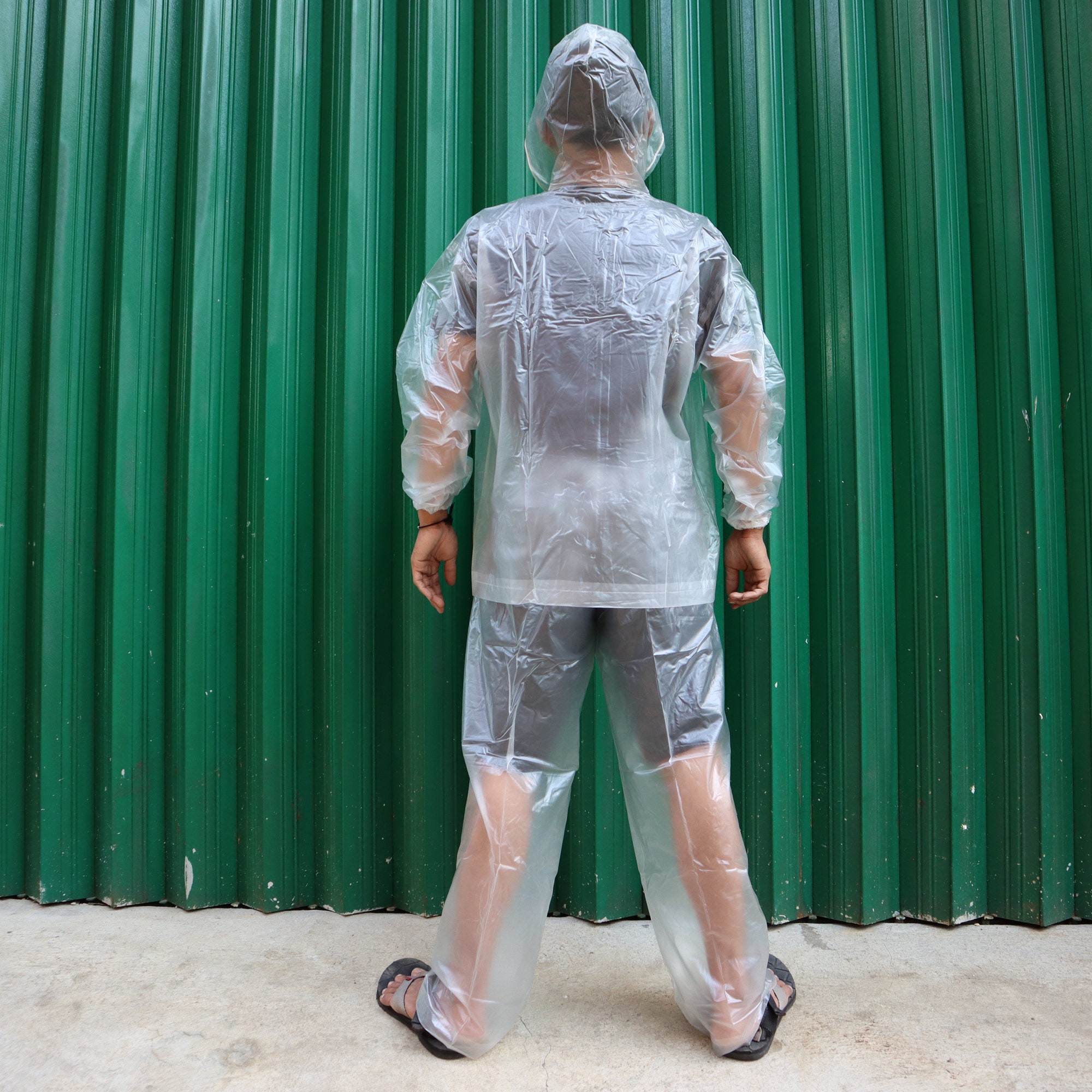 Plastic rain suit 2025