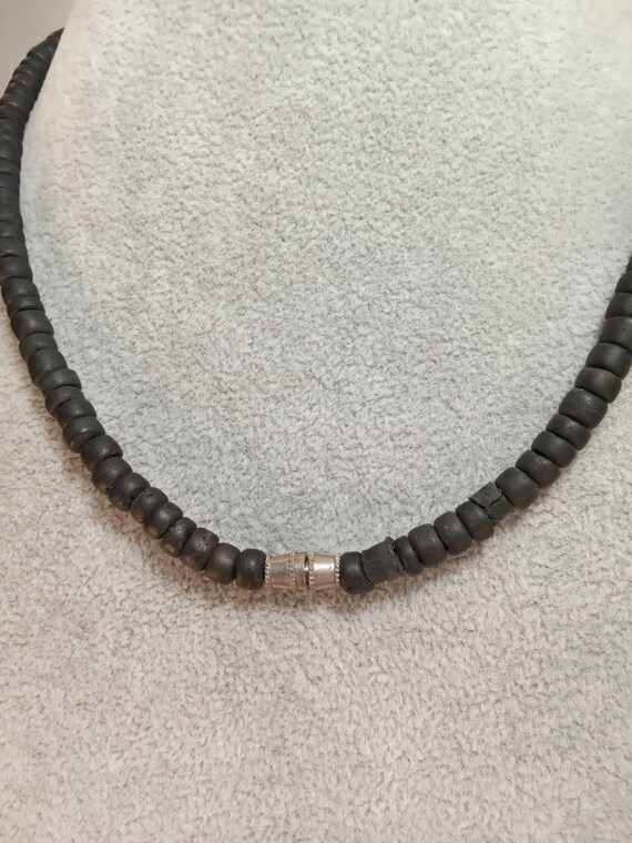 Black Coconut Shell and Mother of Pearl Choker - image 3