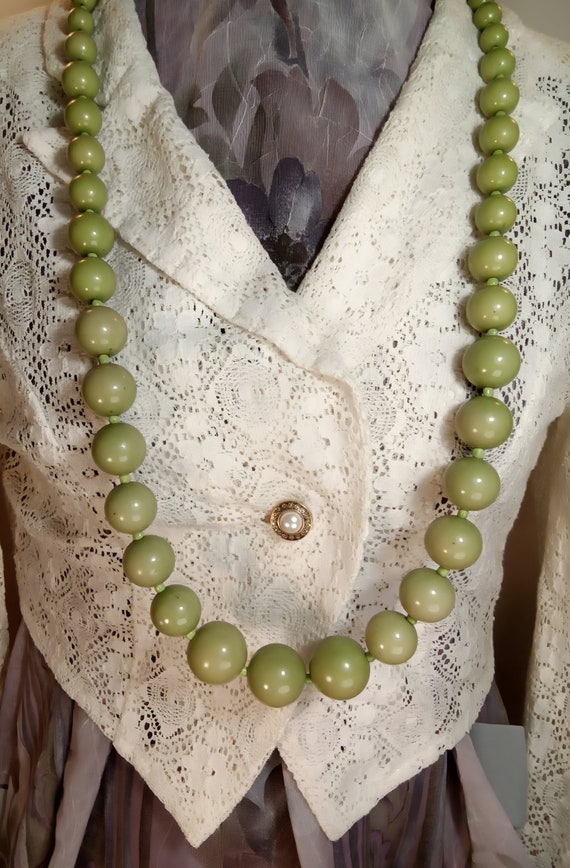 Olive Green Round Bead Bakelite Necklace