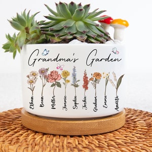 Grandma's Garden Plant Pot, Mom's Garden Mini Planter, Birth Month Flower Family Personalized Plant Pot, Gigi Grandma Mimi Mothers Day Gift