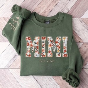 Personalized Floral Applique Embroidered Mimi Sweatshirt, Grandma Sweatshirt, Mimi Crewneck, Gift For Nana, New Grandma Gifts, Mama Hoodies
