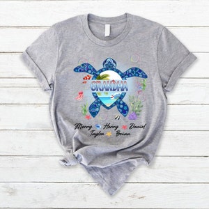 Personalized Grandma Turtle T-Shirt, Custom Grandma Shirt with Turtle Grandkids, Shirt for Grandma Nana Mimi, Personalized Shirt for Mom