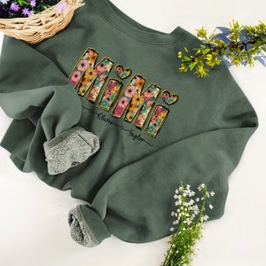 Personalized Mimi Flower Sweatshirt, Custom Mimi Gigi Nana Sweatshirt With Kids Name, Mother&#39;s Day Gift For Granny, Grandma Nana Gigi Shirt