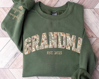 Custom Embroidered Grandma Sweatshirt, Grandma Floral Applique Sweatshirt, Grandma Sweater, Gift For New Grandma, Mother's Day Gift,Mom Gift
