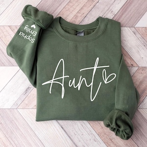 Custom Aunt Sweatshirt, Personalized Aunt Sweatshirt, Aunt Crewneck with Name on Sleeve, Aunt Hoodie, Aunt Auntie Gifts Mother Day Christmas
