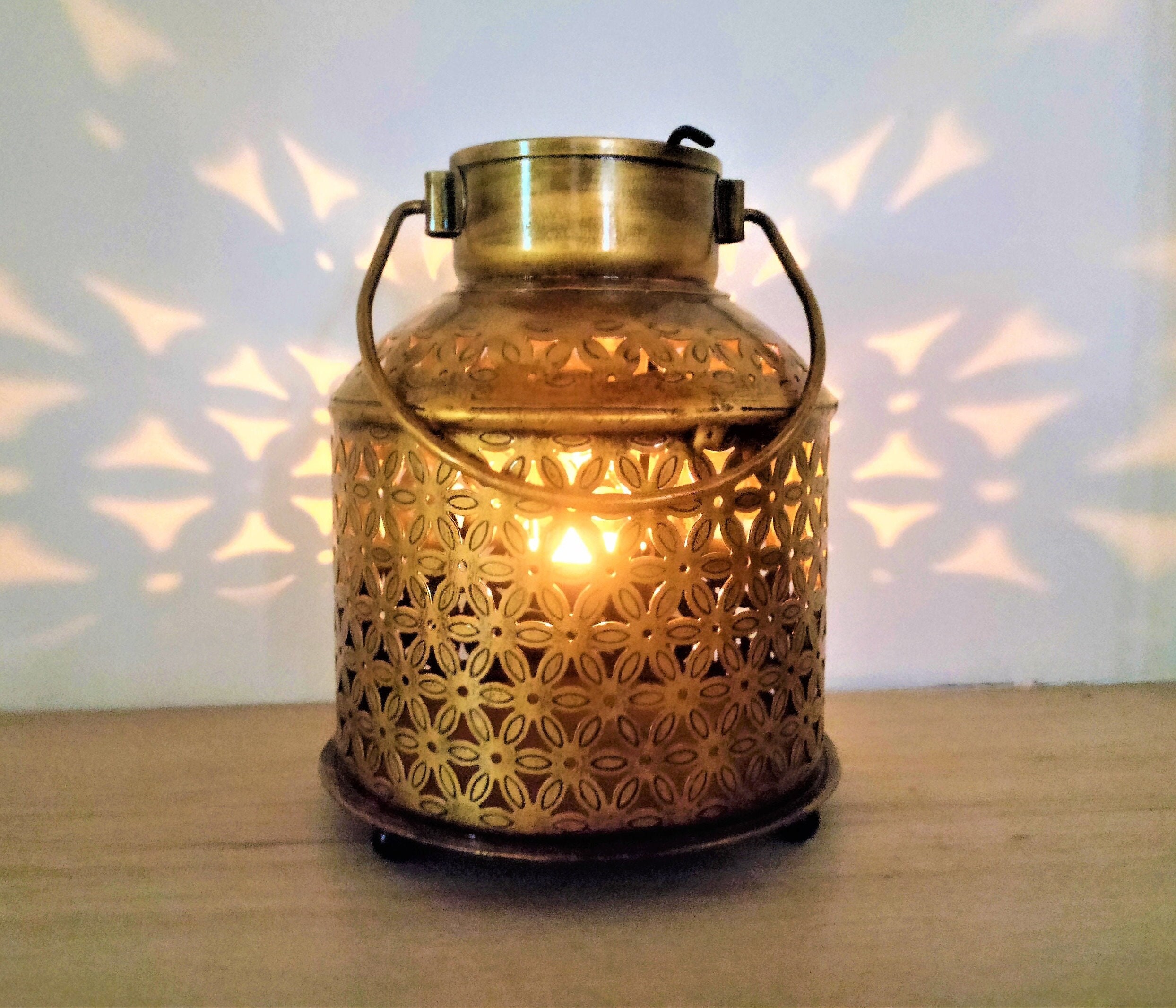 Indian Retro Lantern Vintage Lantern Antique Metal Candle Holder