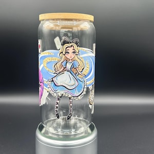 Alice in Wonderland glass tumbler