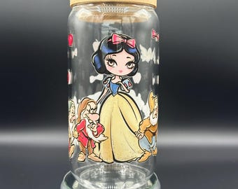 Snow White glass tumbler