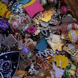 Cartoon/Resin/Enamel Charm Bags