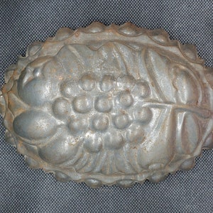 Antique Tin Oval Food Mold with Design of Grapes and Other Fruit, Stamped with &quot;Made in Germany&quot;, circa 1920&#39;s?, 6.25&quot; x 4.5&quot; x 1.75&quot;