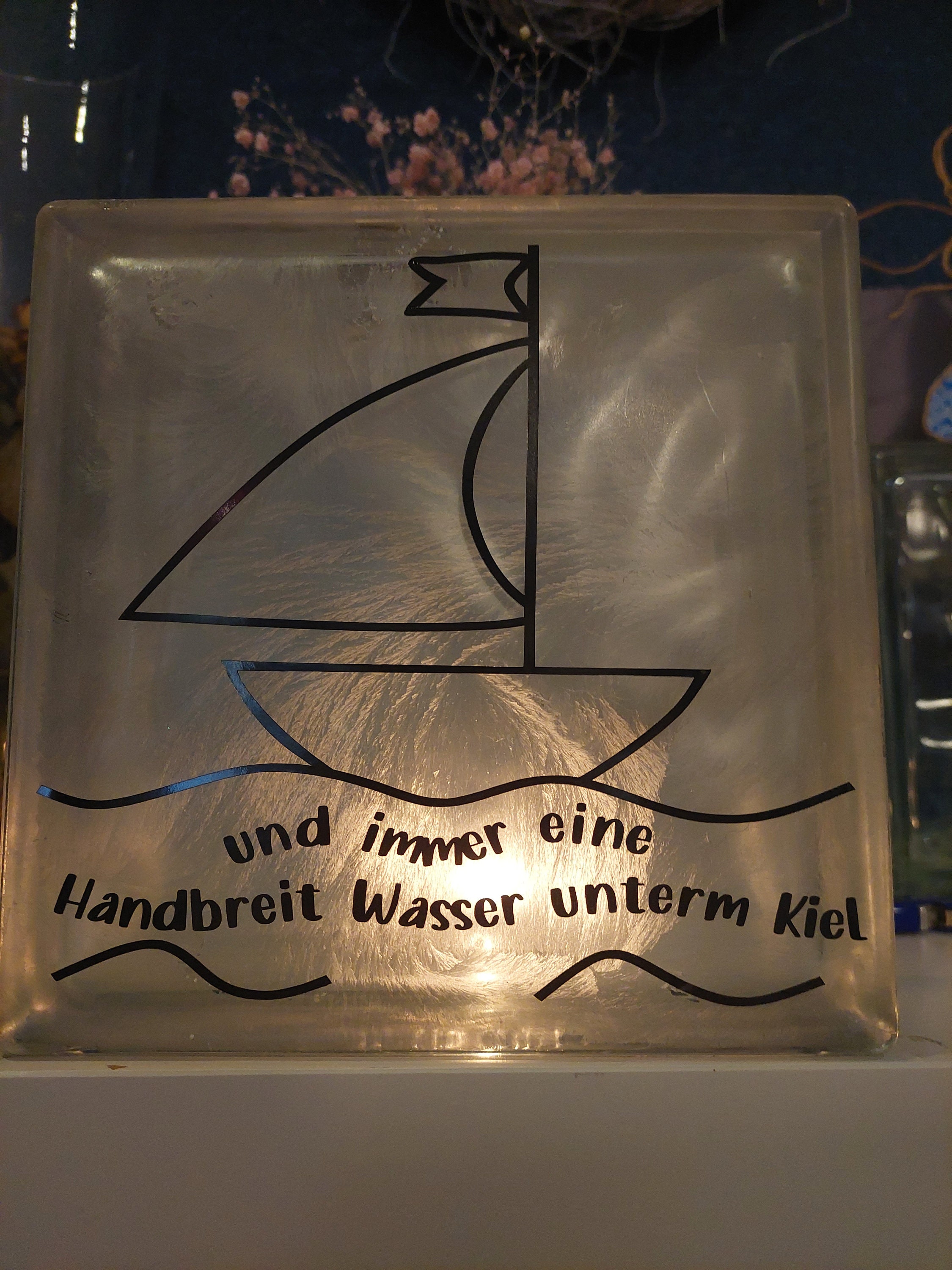 Eine Handbreit Wasser Unterm Kiel Text Maritimer Plott, Segelboot Plotterdatei, Immer eine Handbreit Wasser