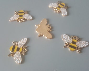 Pequeños amuletos de abeja de esmalte amarillo y negro Fabricación de joyas Amuletos de abejorro