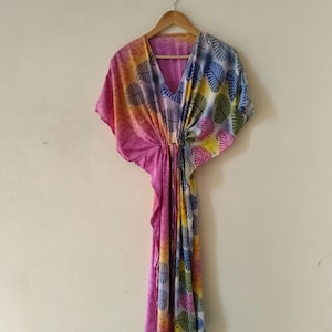 Handmade Silk Sari Kaftan: Recycled Indian Resort Wear Cover-Up
