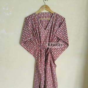 Abbigliamento alla moda con stampa a foglie rosse, abito lungo caftano indiano, abito caftano in cotone da donna, abito lungo, caftano in cotone, regalo per lei