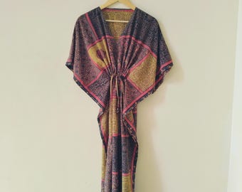 Vintage zijden sari-kaftan: handgemaakte maxi-jurk, strandkleed