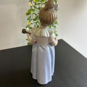 LLADRO リヤドロ NAO アヒルの子を抱く少女 訳アリ】 リヤドロ LLADRO